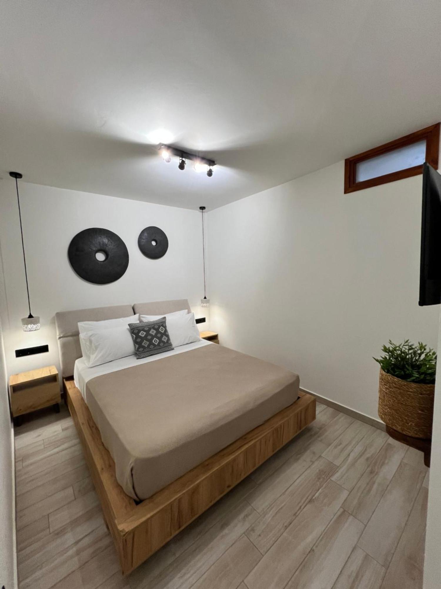 Olea White Vila Skiathos Town Exterior foto